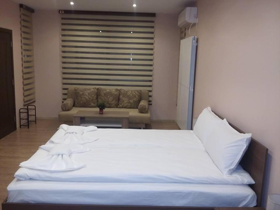 Guest House Ideal 사파레바바냐 외부 사진