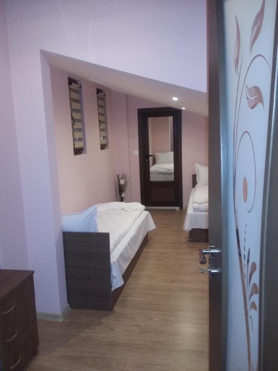 Guest House Ideal 사파레바바냐 외부 사진