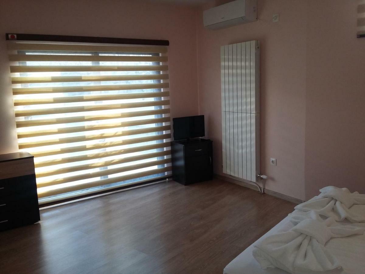 Guest House Ideal 사파레바바냐 외부 사진