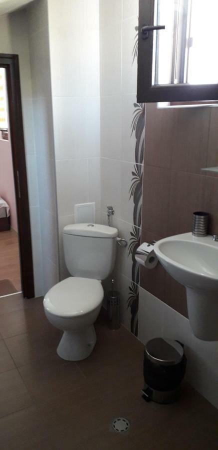 Guest House Ideal 사파레바바냐 외부 사진