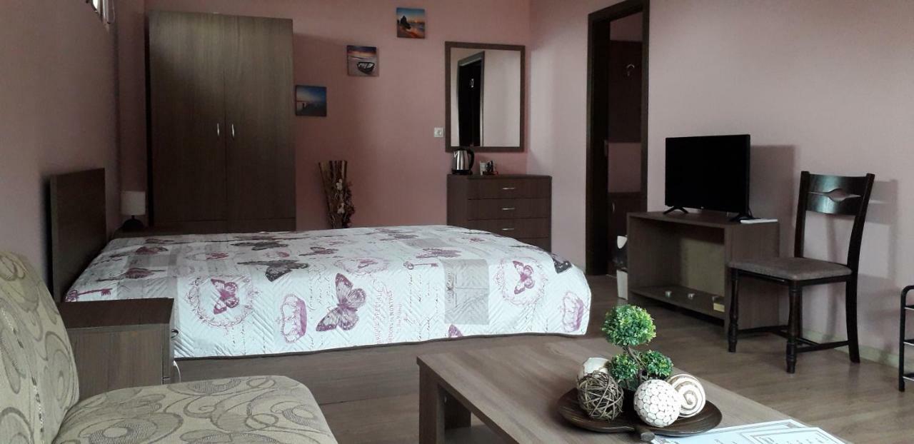 Guest House Ideal 사파레바바냐 외부 사진