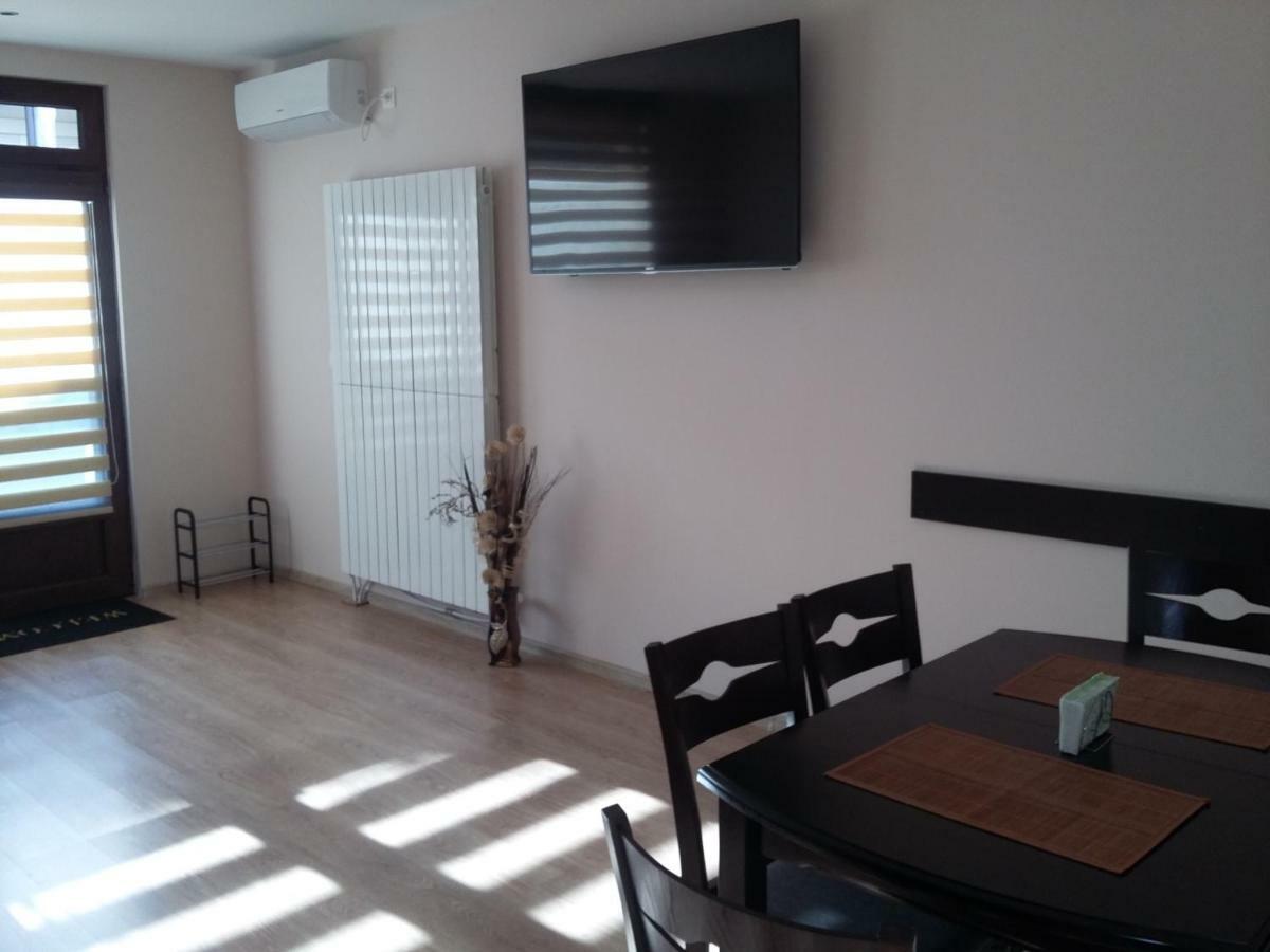 Guest House Ideal 사파레바바냐 외부 사진